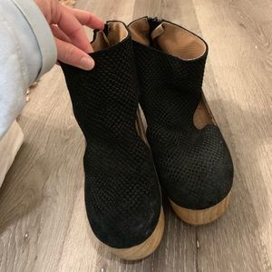 Free people wedged clogs
